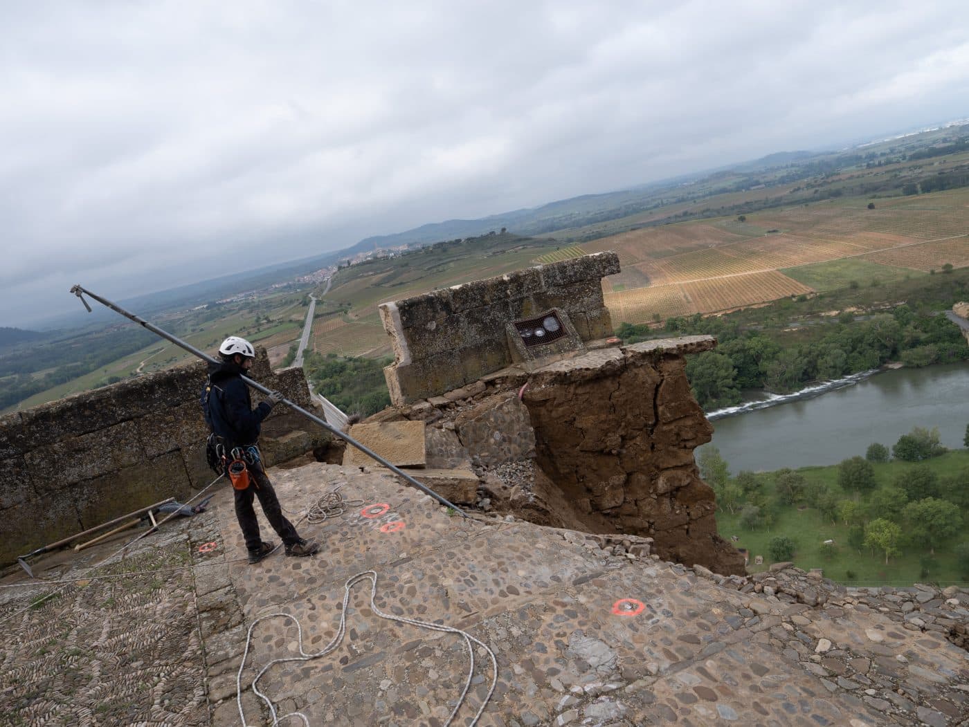 La Rioja movilizará los "fondos necesarios" para recuperar el patrimonio tras el derrumbe en San Vicente de la Sonsierra 2