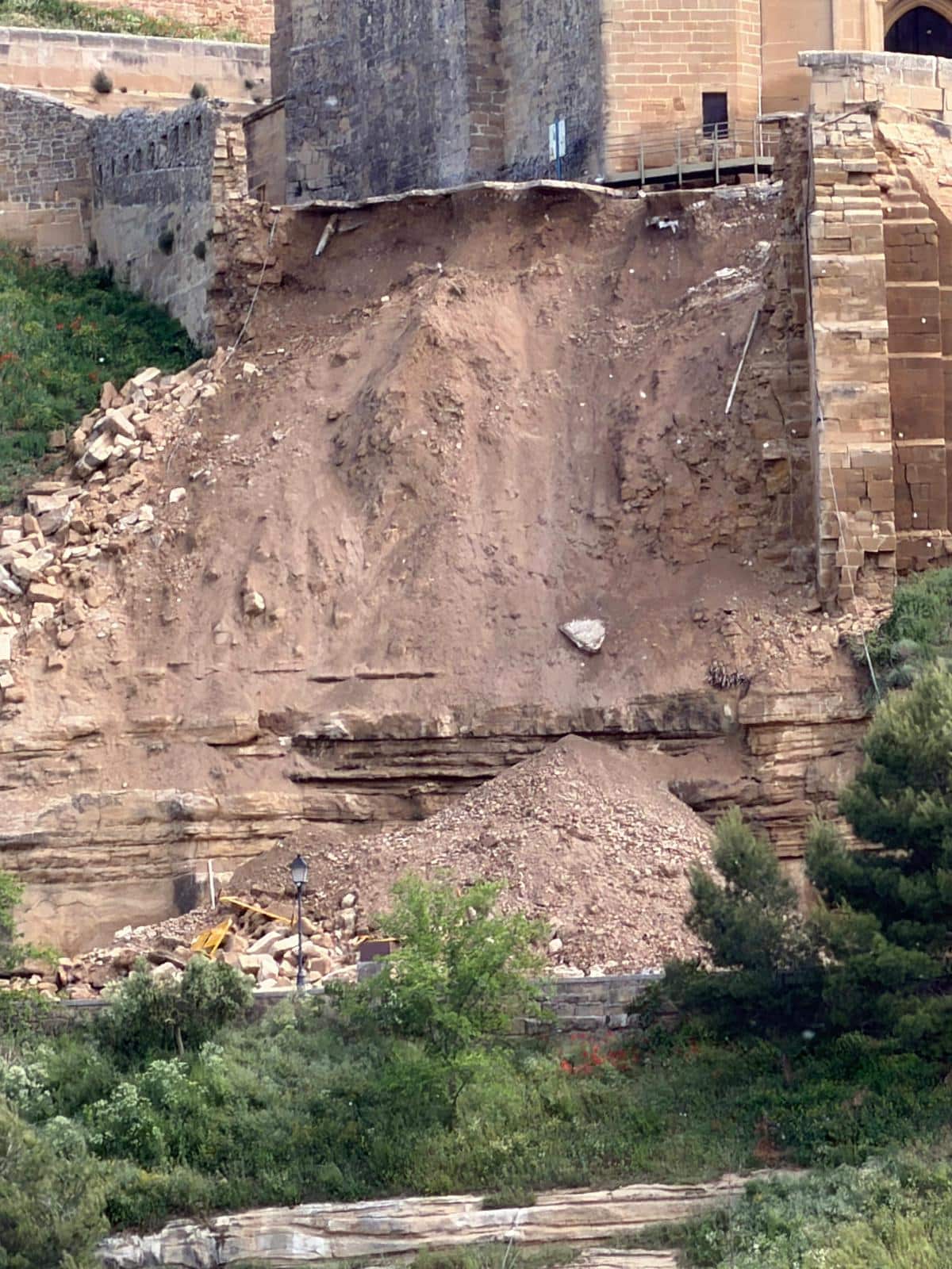 Susto en San Vicente de la Sonsierra: se viene abajo parte de la muralla 8