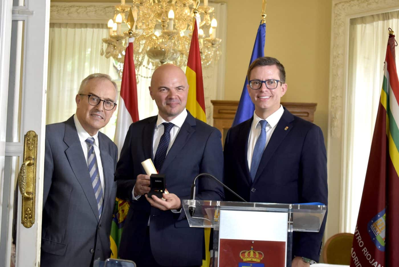 El Centro Riojano de Madrid celebra San Bernabé y el Día de La Rioja con la entrega de sus galardones anuales 6