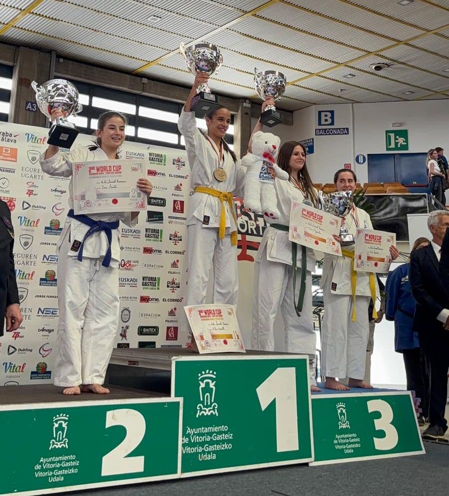 El Kyoku Haro brilla en la Copa del Mundo de Kyokushin con 14 medallas y cinco títulos 7