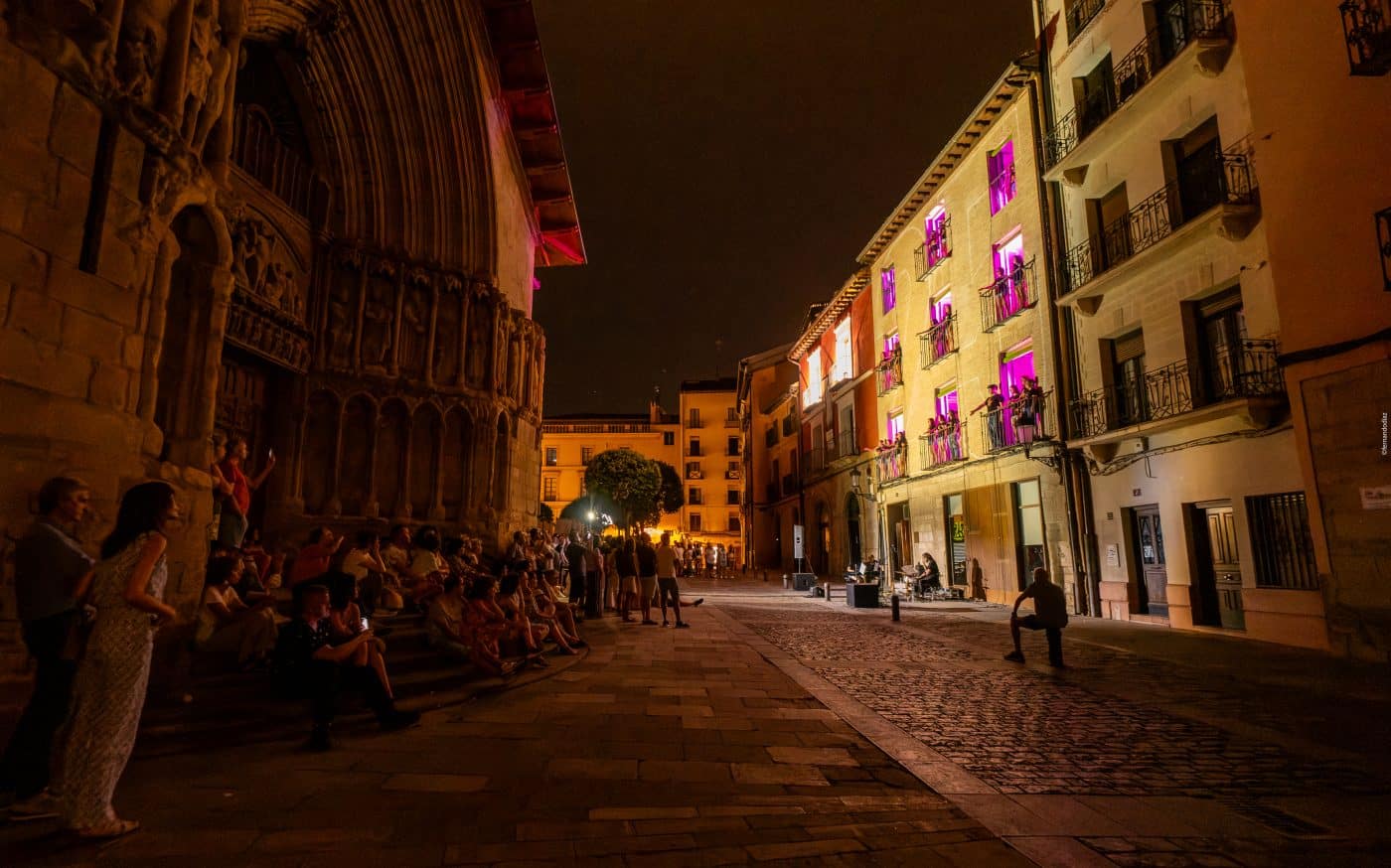 FOTOS: Cientos de personas celebran la llegada del verano con la Fiesta de la Música en Santo Domingo y Logroño 3