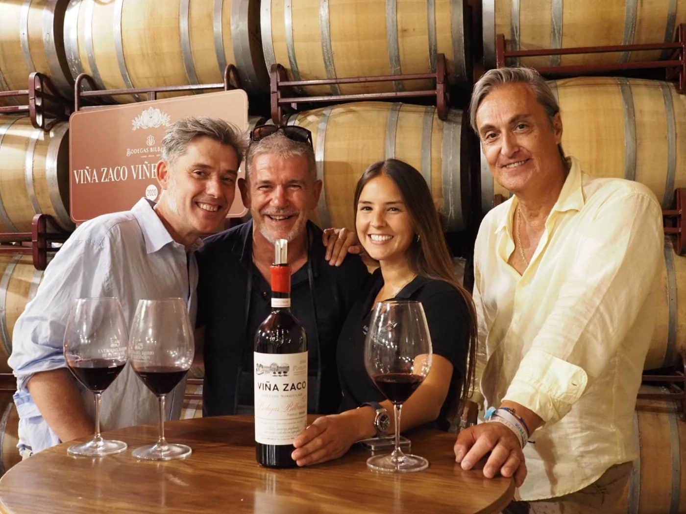 FOTOS: El Barrio de la Estación de Haro desafía al calor y celebra una multitudinaria fiesta del vino 76
