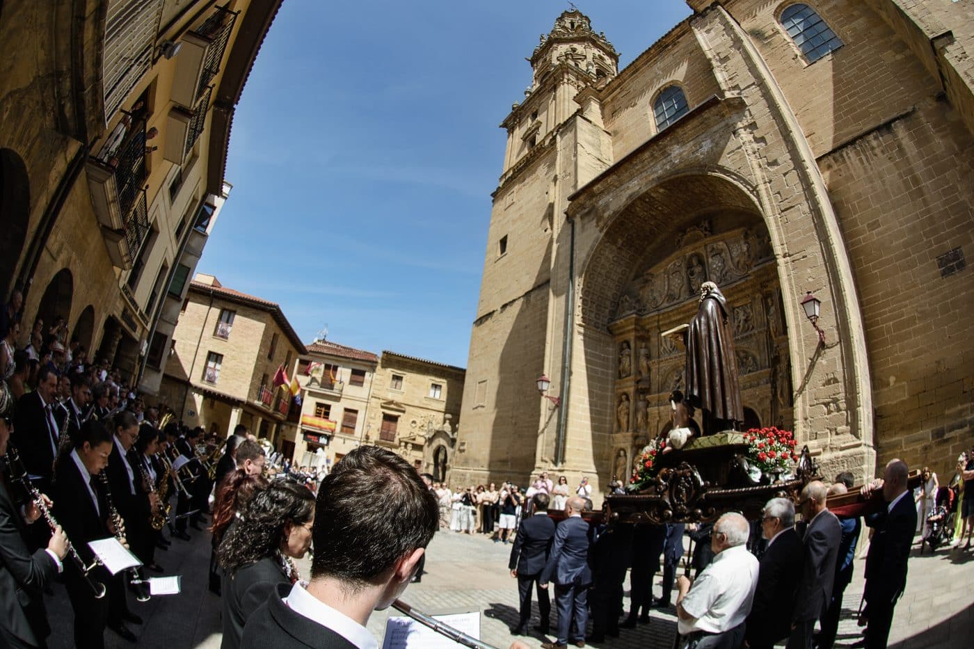 FOTOS: Haro acompaña a San Felices en una mañana de tradición y calor 5