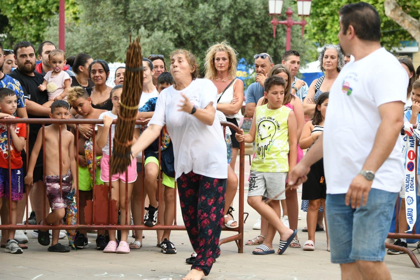 FOTOS: Haro combate el calor entre espuma, gavillas, morcilla y caracoles 62