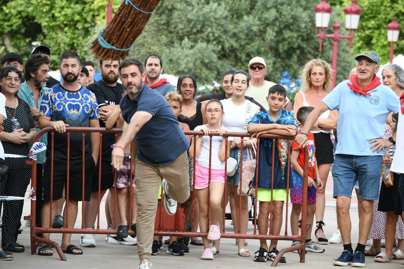 FOTOS: Haro combate el calor entre espuma, gavillas, morcilla y caracoles 50