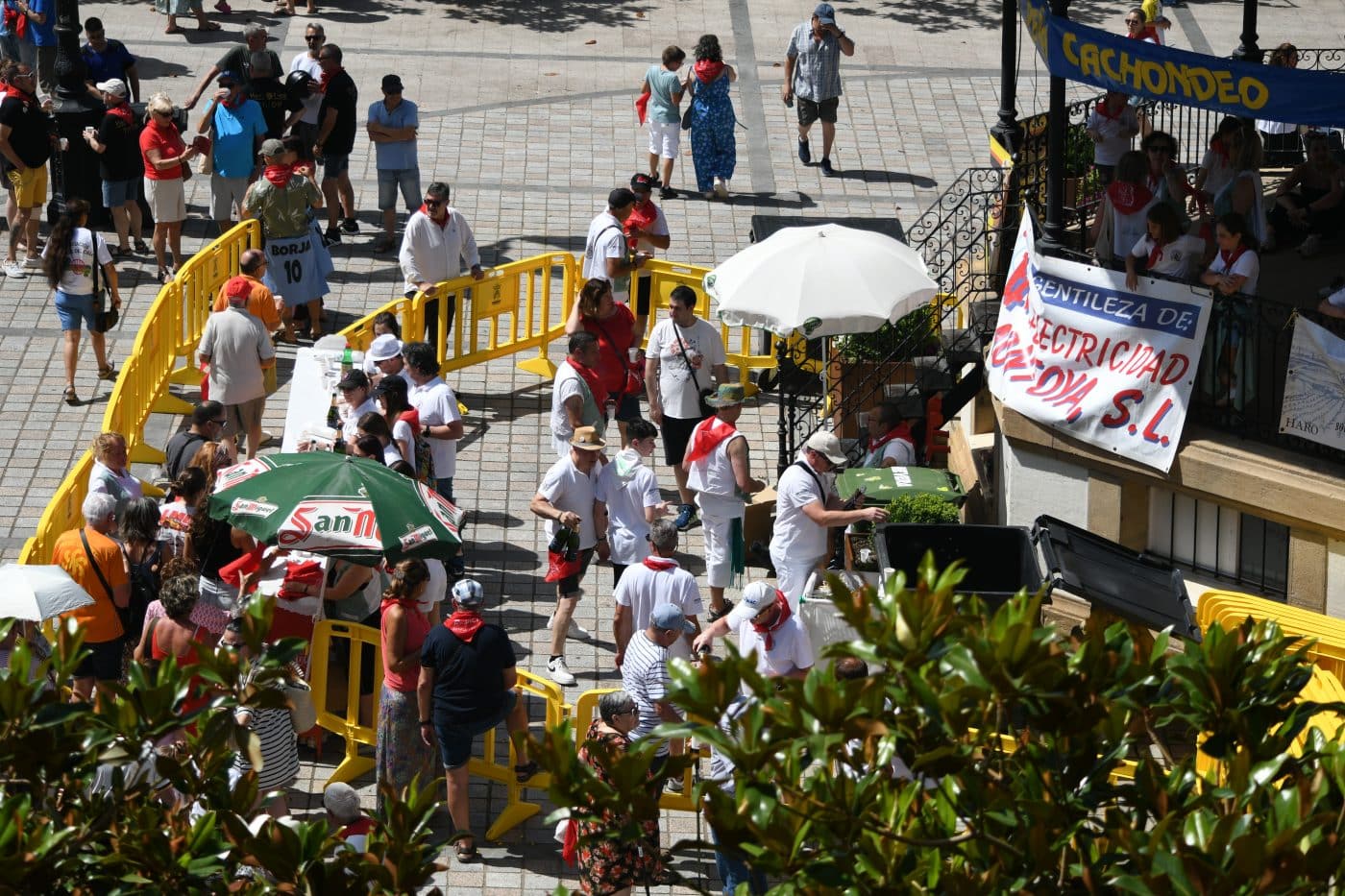 FOTOS: Haro estalla en fiestas entre homenajes, tradición y un calor sofocante 63 FOTOS: Haro estalla en fiestas entre homenajes, tradición y un calor sofocante 63