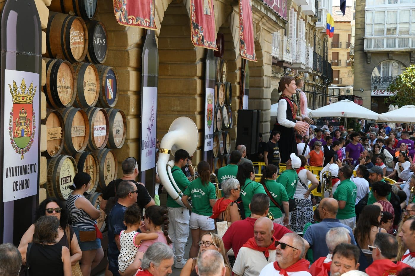 FOTOS: Haro estalla en fiestas entre homenajes, tradición y un calor sofocante 70 FOTOS: Haro estalla en fiestas entre homenajes, tradición y un calor sofocante 70