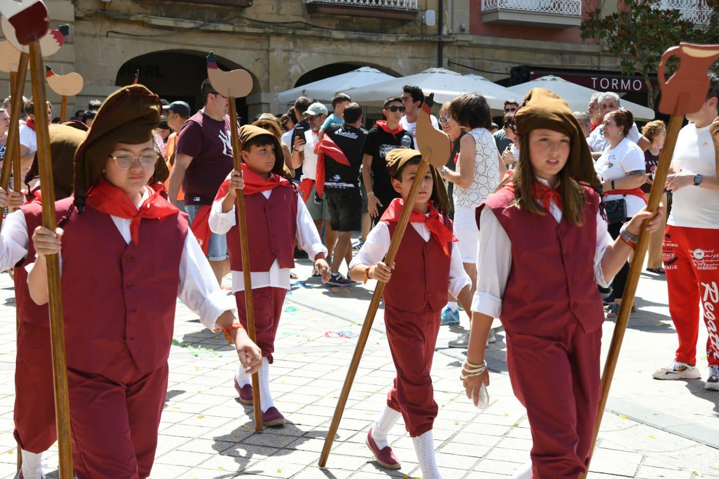 FOTOS: Haro estalla en fiestas entre homenajes, tradición y un calor sofocante 51 FOTOS: Haro estalla en fiestas entre homenajes, tradición y un calor sofocante 51