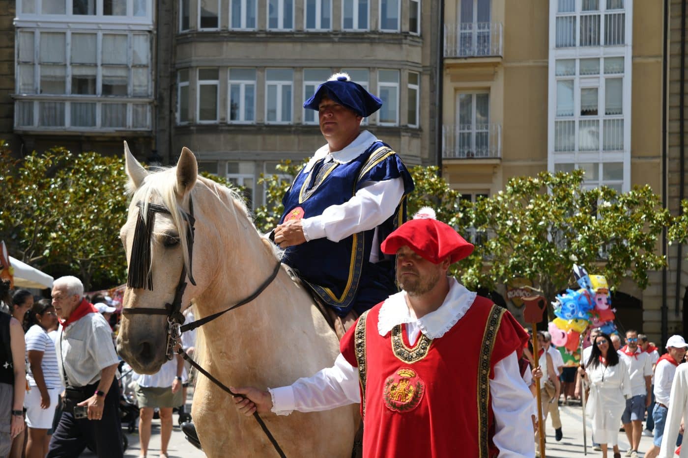 FOTOS: Haro estalla en fiestas entre homenajes, tradición y un calor sofocante 37 FOTOS: Haro estalla en fiestas entre homenajes, tradición y un calor sofocante 37