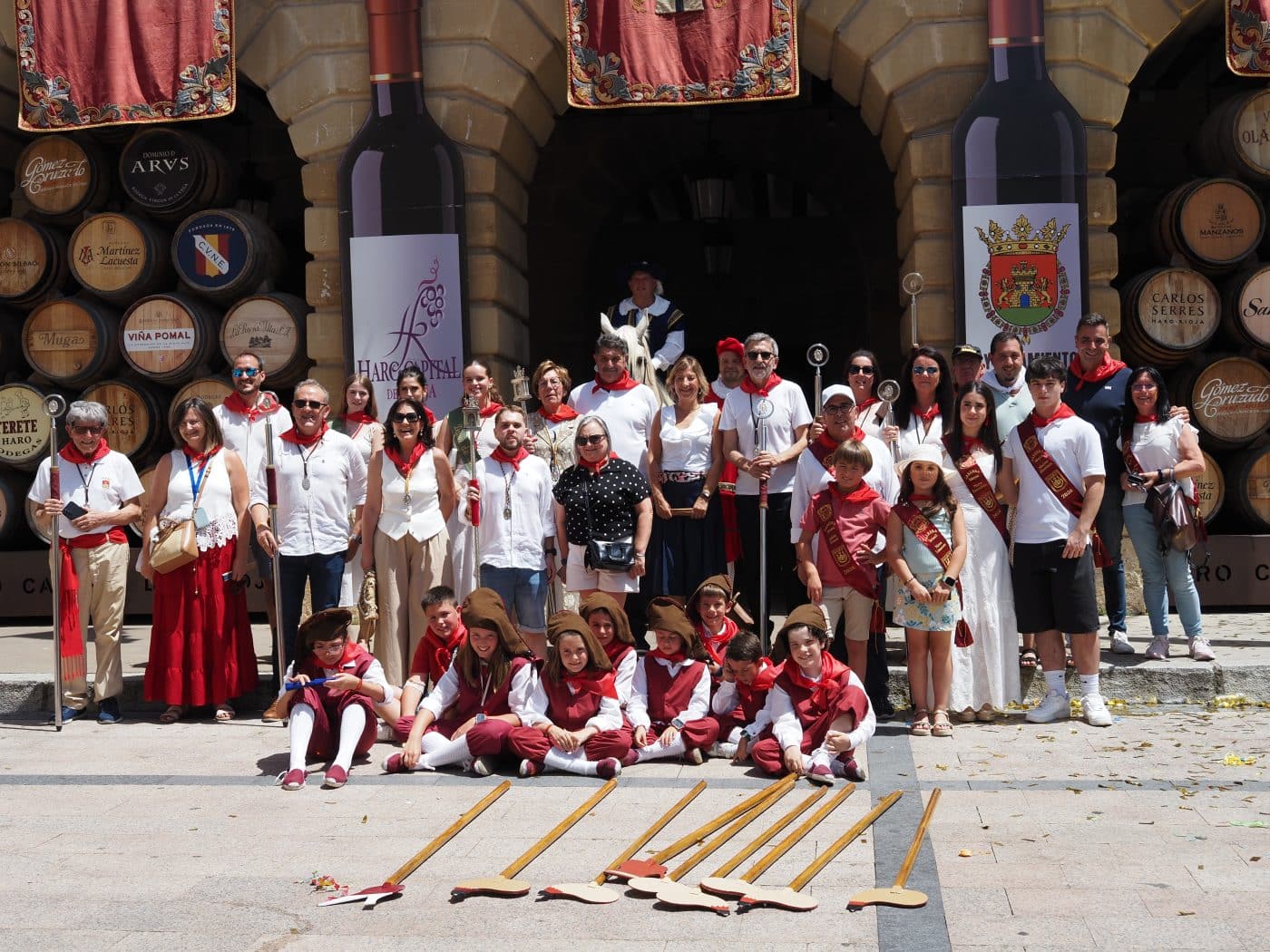 FOTOS: Haro estalla en fiestas entre homenajes, tradición y un calor sofocante 1 FOTOS: Haro estalla en fiestas entre homenajes, tradición y un calor sofocante 1