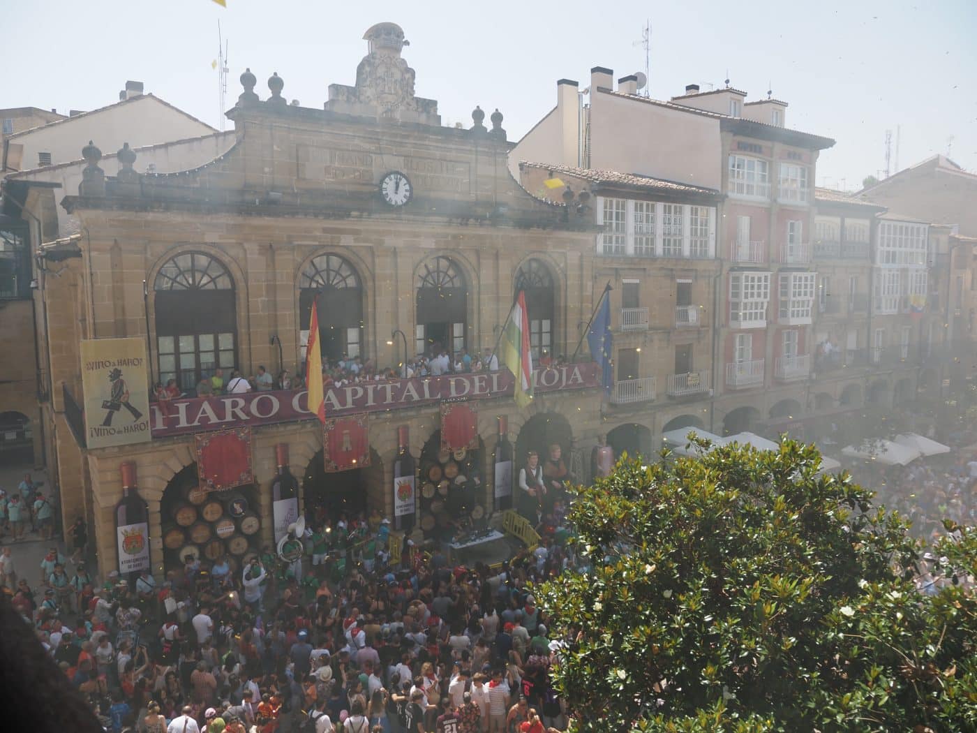 FOTOS: Haro estalla en fiestas entre homenajes, tradición y un calor sofocante 12 FOTOS: Haro estalla en fiestas entre homenajes, tradición y un calor sofocante 12