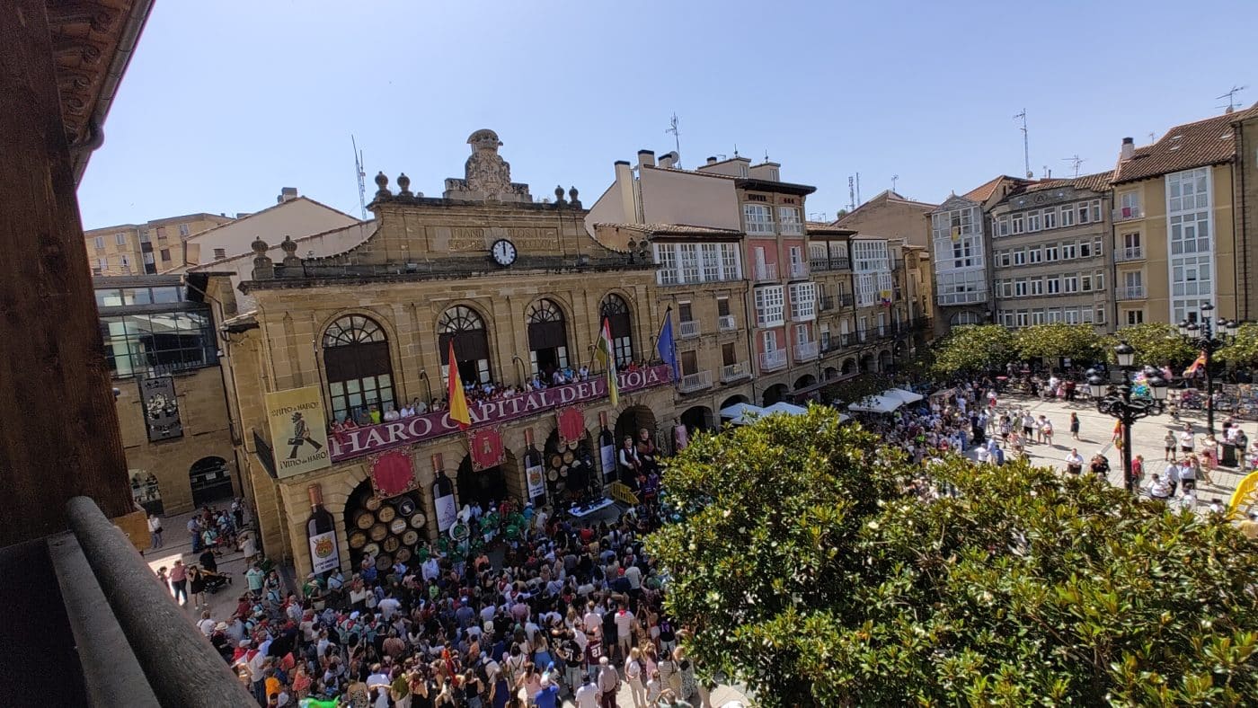 FOTOS: Haro estalla en fiestas entre homenajes, tradición y un calor sofocante 14 FOTOS: Haro estalla en fiestas entre homenajes, tradición y un calor sofocante 14