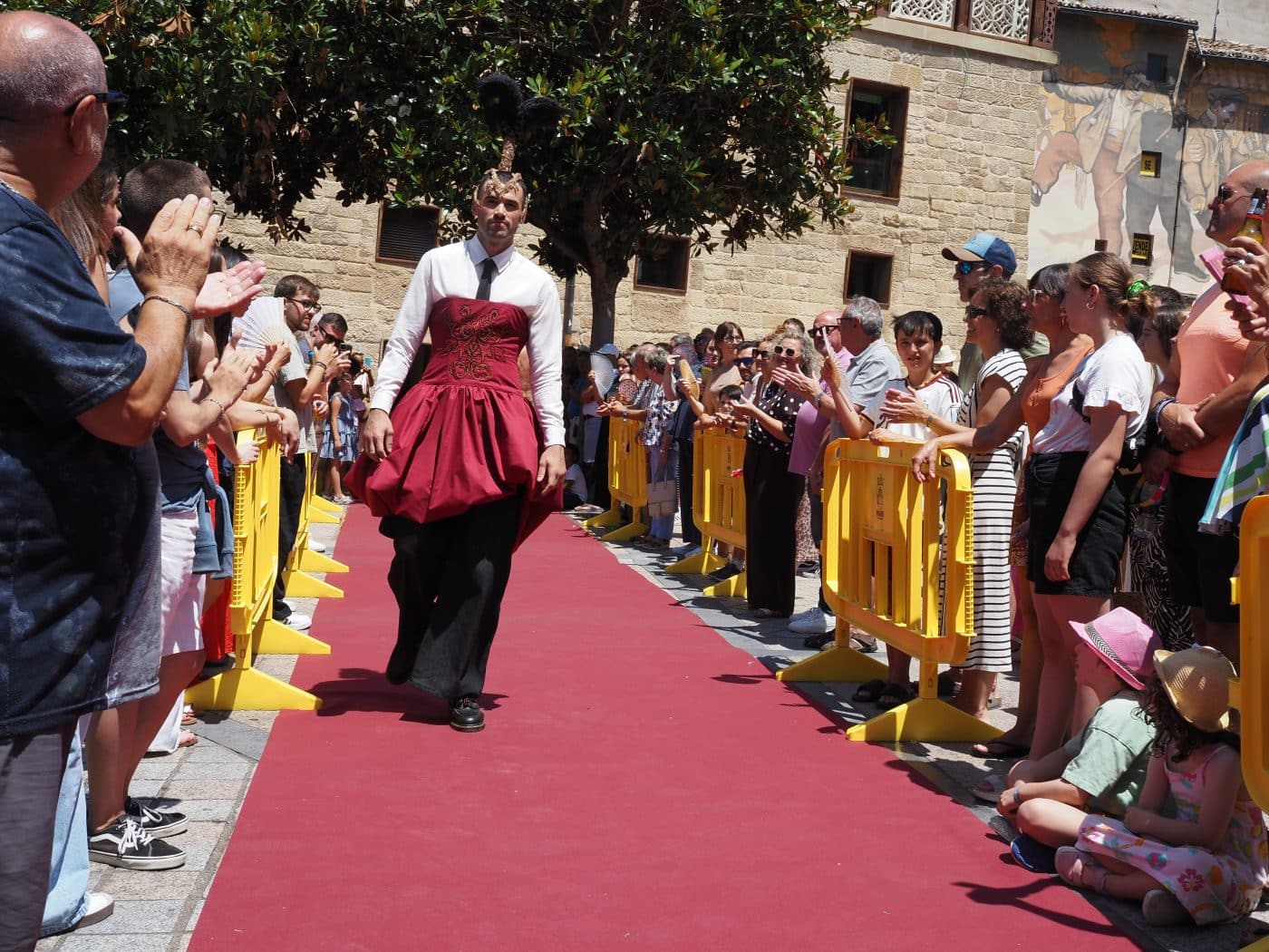 FOTOS: Haro reivindica la diversidad con una emotiva Gala del Orgullo en plena víspera de la Batalla del Vino 10