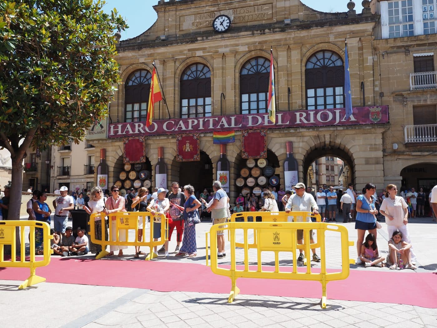 FOTOS: Haro reivindica la diversidad con una emotiva Gala del Orgullo en plena víspera de la Batalla del Vino 22