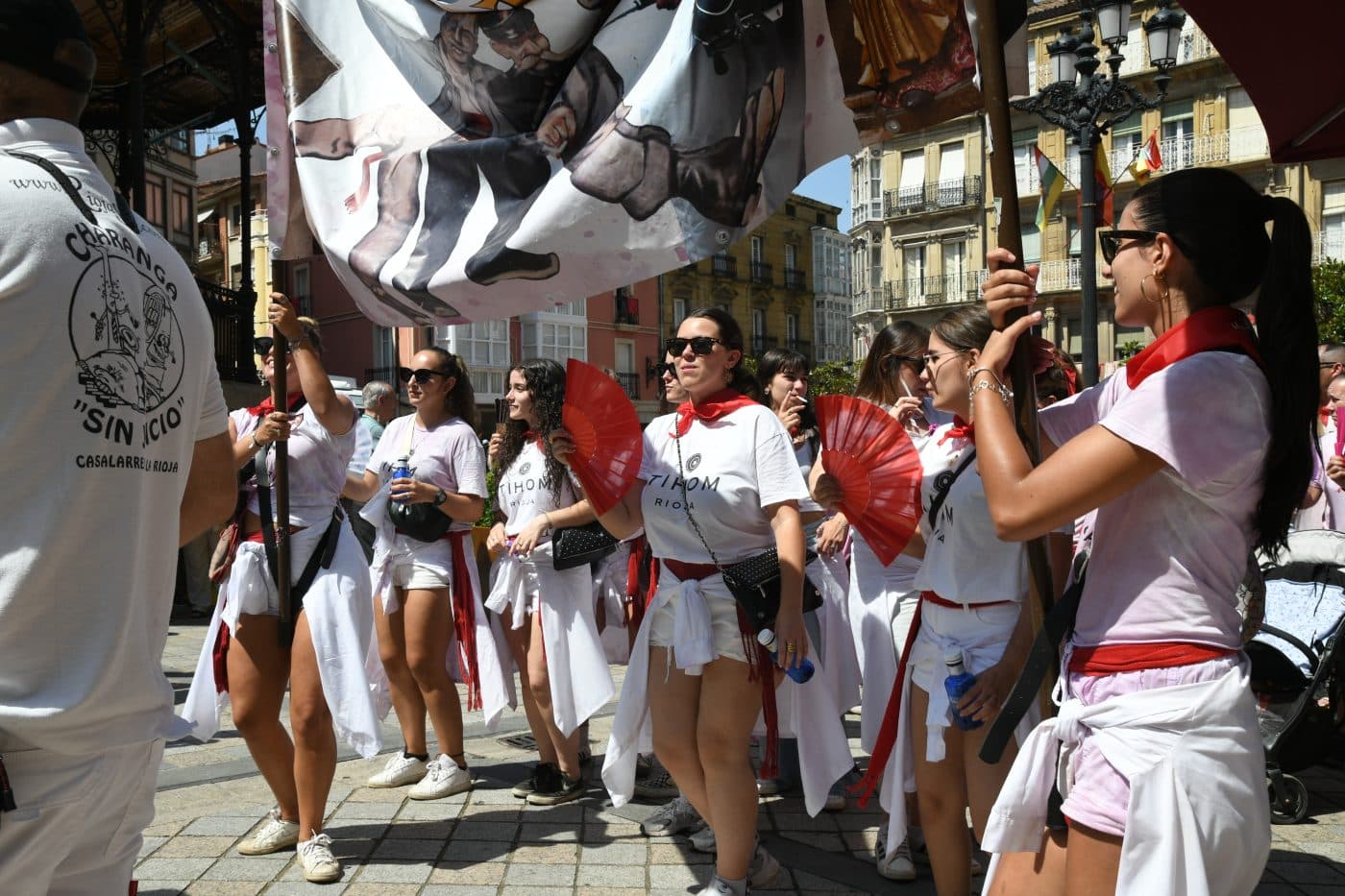 FOTOS: La Batalla del Vino Infantil conquista de nuevo a pequeños y mayores en Haro 101
