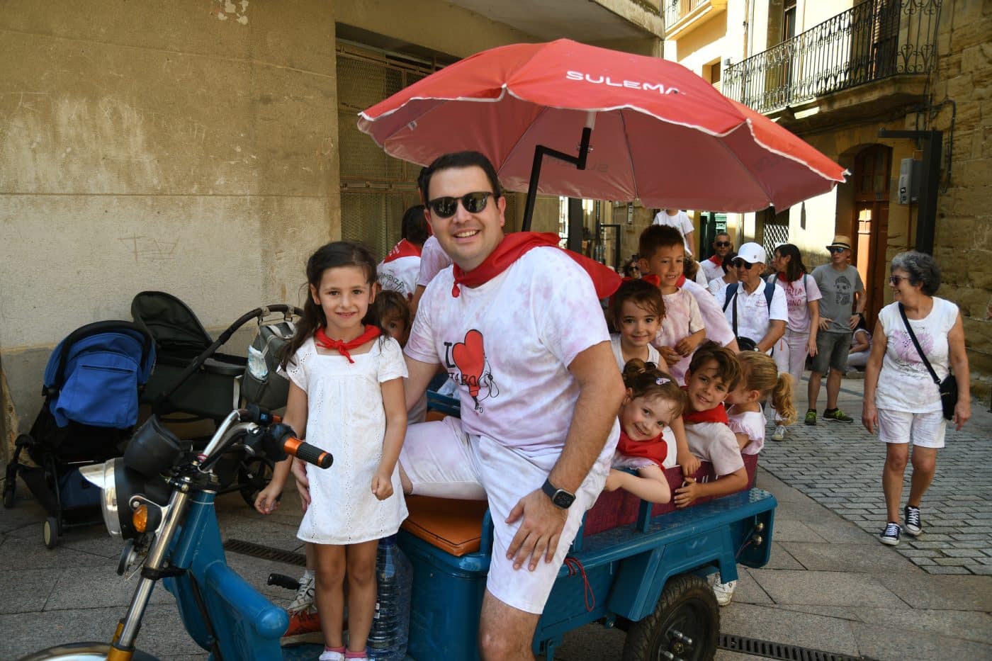 FOTOS: La Batalla del Vino Infantil conquista de nuevo a pequeños y mayores en Haro 70