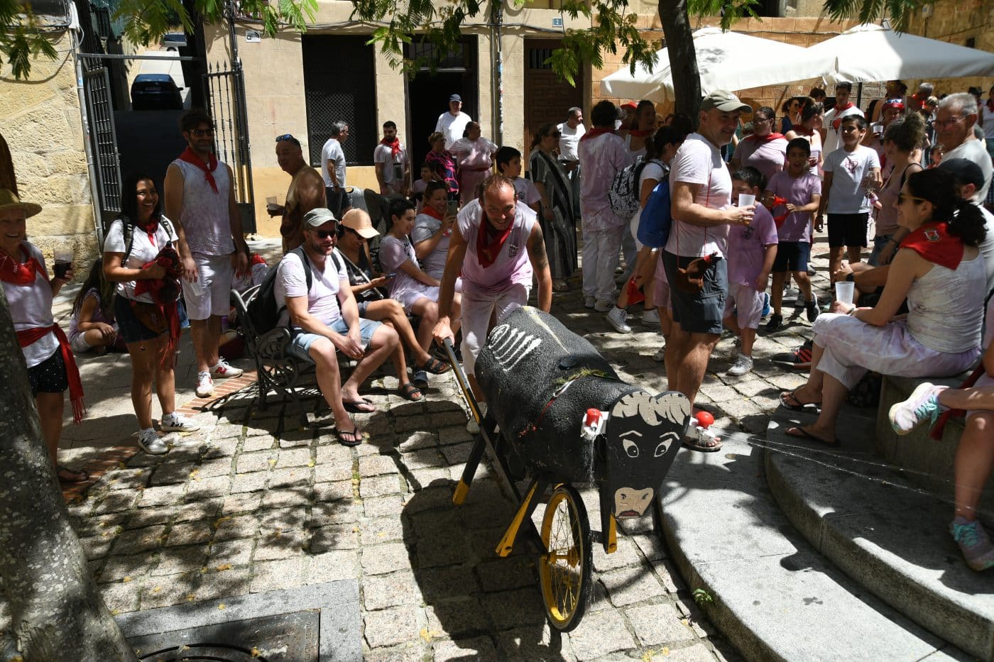 FOTOS: La Batalla del Vino Infantil conquista de nuevo a pequeños y mayores en Haro 76