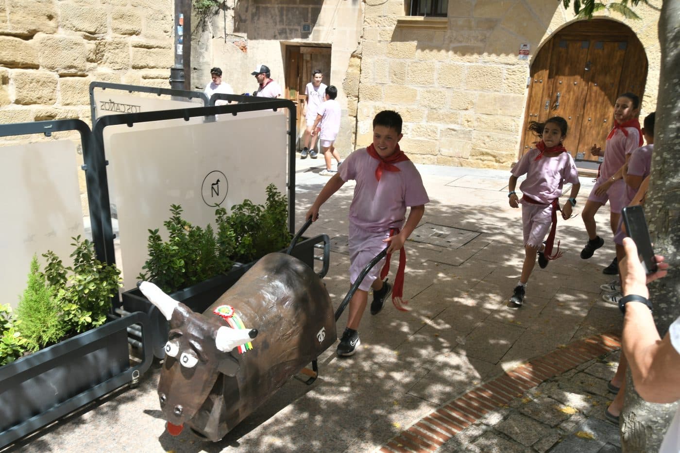 FOTOS: La Batalla del Vino Infantil conquista de nuevo a pequeños y mayores en Haro 67