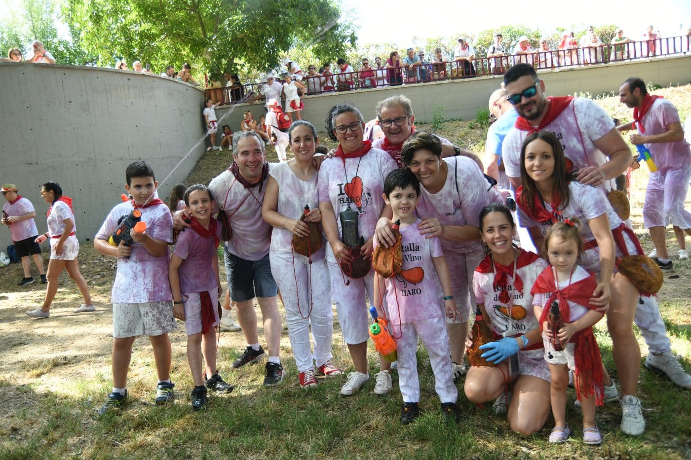 FOTOS: La Batalla del Vino Infantil conquista de nuevo a pequeños y mayores en Haro 90