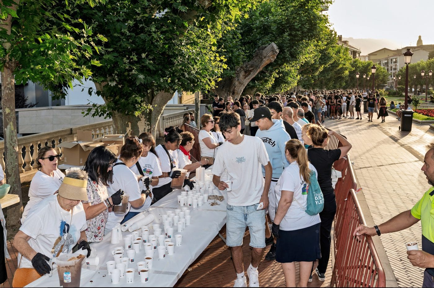 FOTOS: La Sanjuanada endulza y anima el arranque de las fiestas en Haro 7 FOTOS: La Sanjuanada endulza y anima el arranque de las fiestas en Haro 7