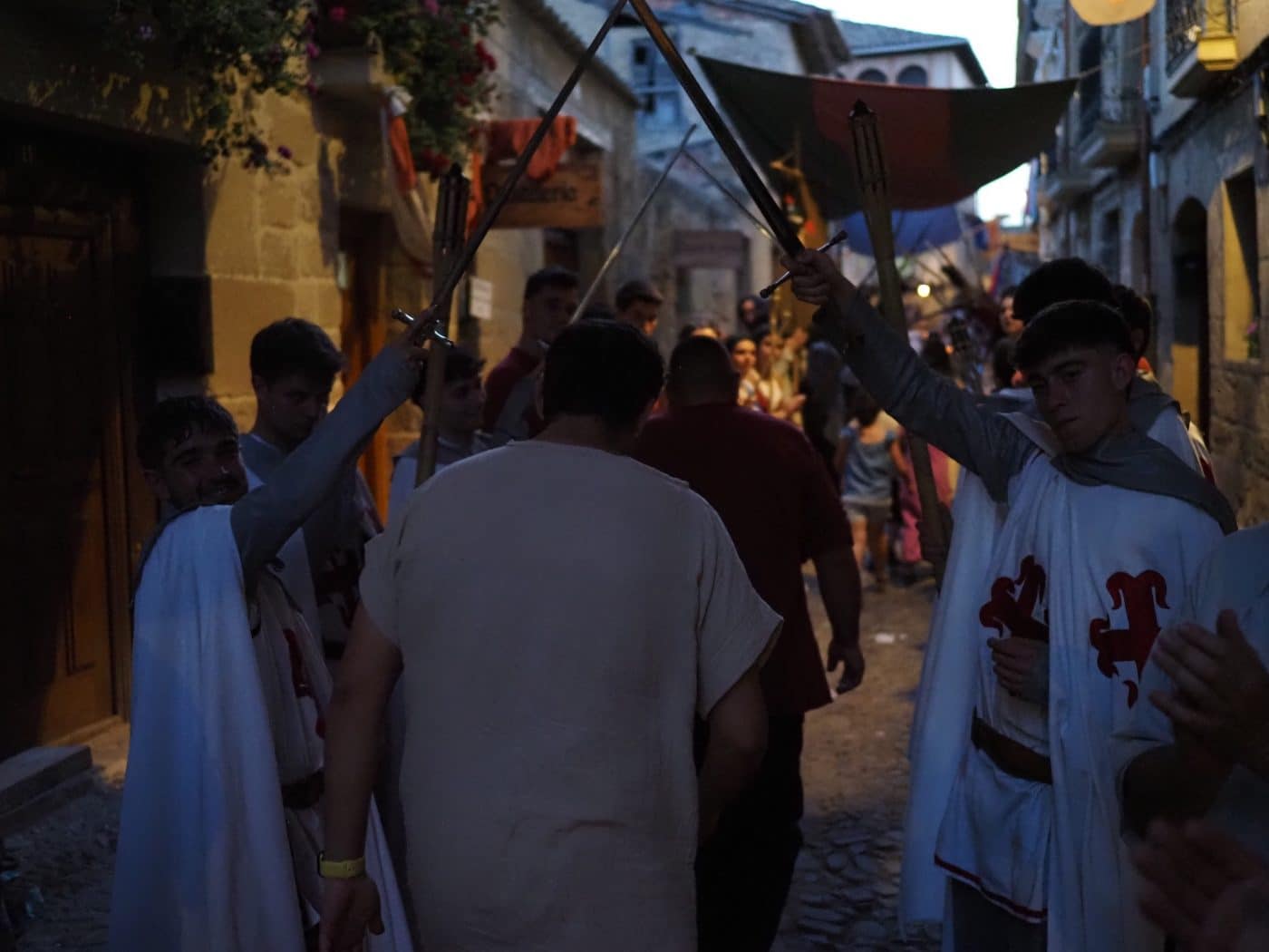 FOTOS: Las Jornadas de Medievales de Briones se despiden con un emotivo cierre de portales 20