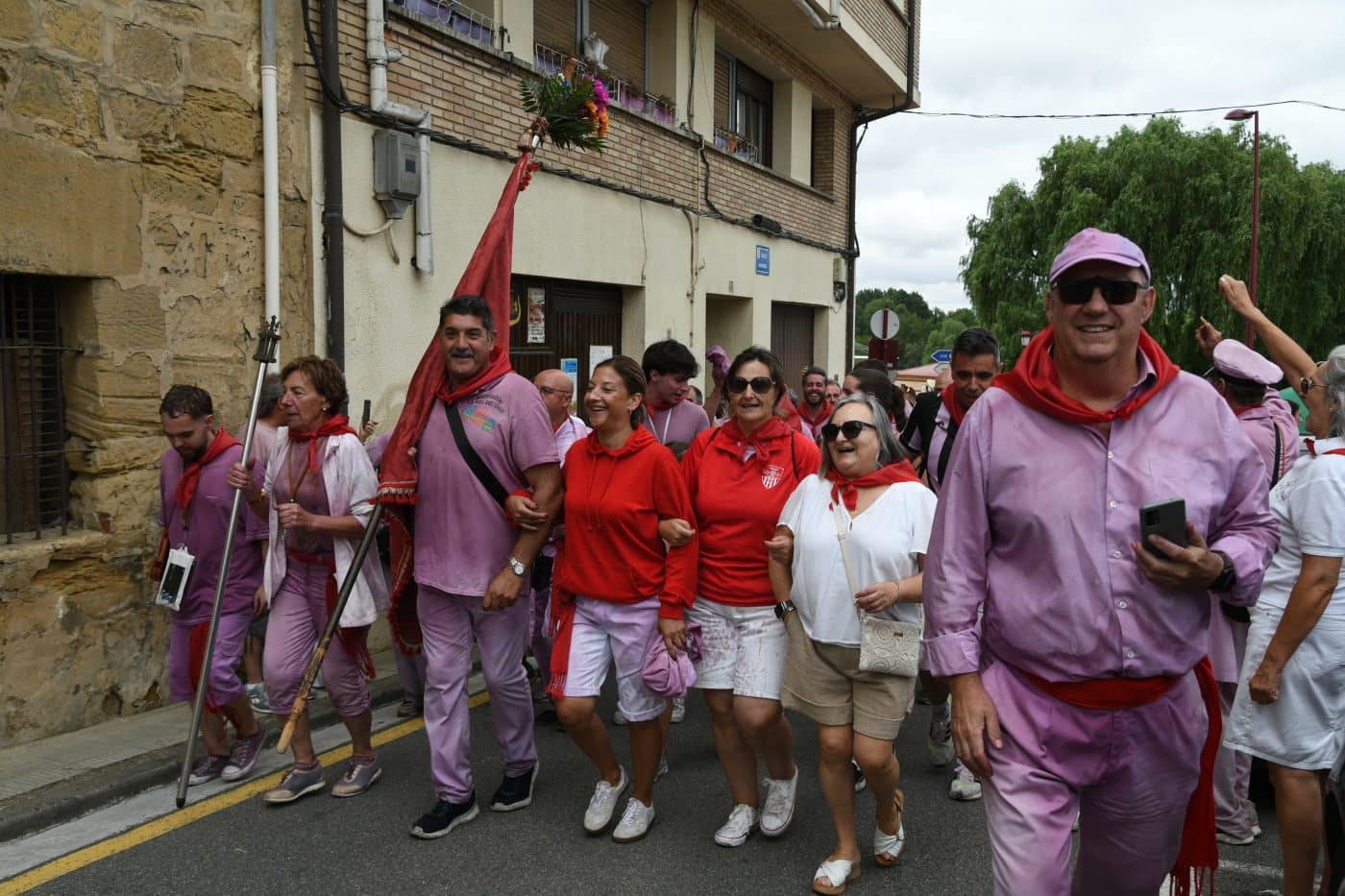 FOTOS: Las Vueltas convierten la Herradura de Haro en el gran epicentro de la fiesta tras la Batalla del Vino 68