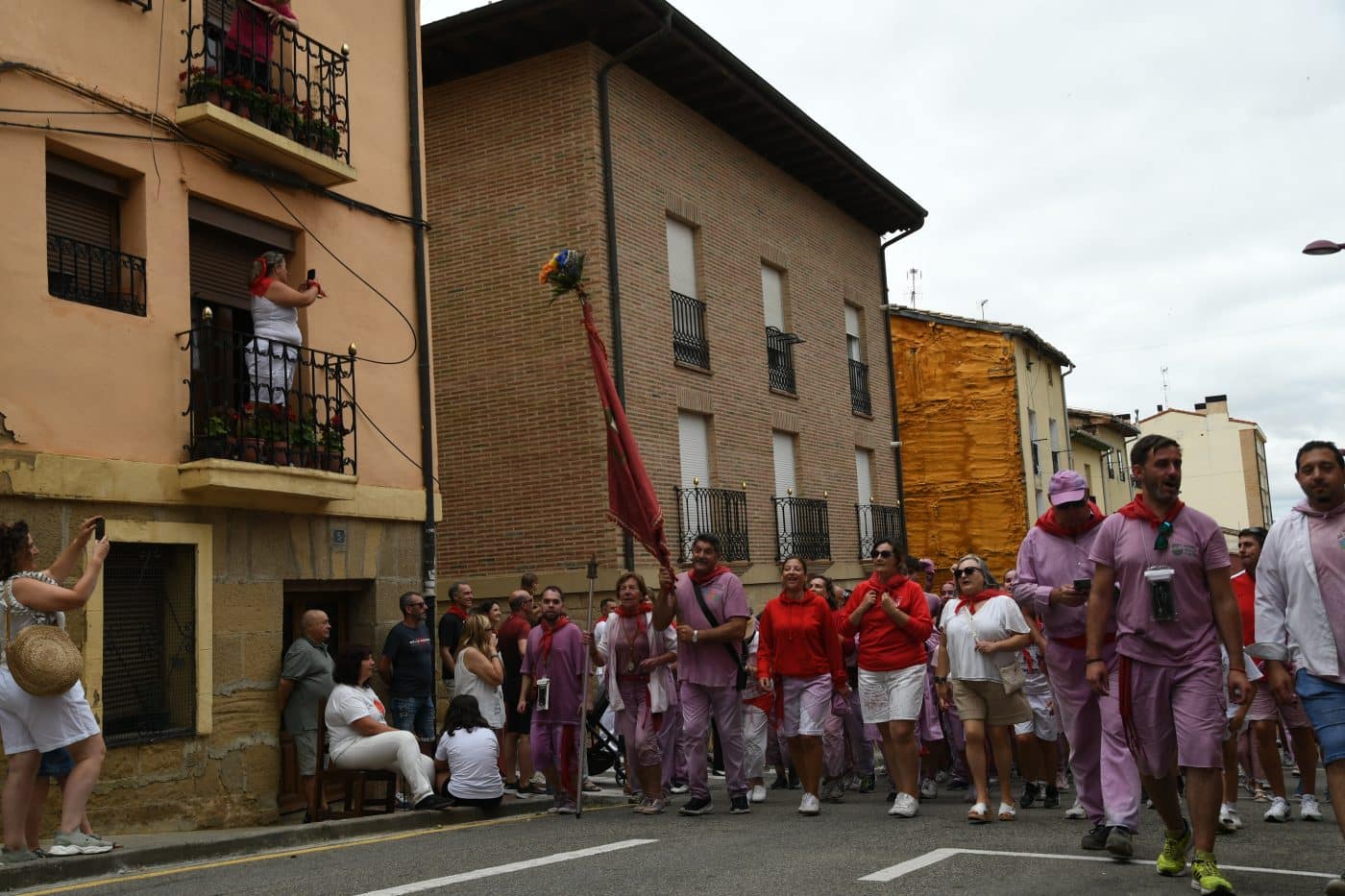 FOTOS: Las Vueltas convierten la Herradura de Haro en el gran epicentro de la fiesta tras la Batalla del Vino 73