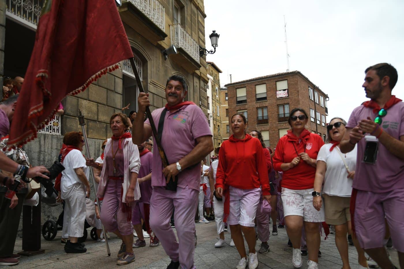 FOTOS: Las Vueltas convierten la Herradura de Haro en el gran epicentro de la fiesta tras la Batalla del Vino 50