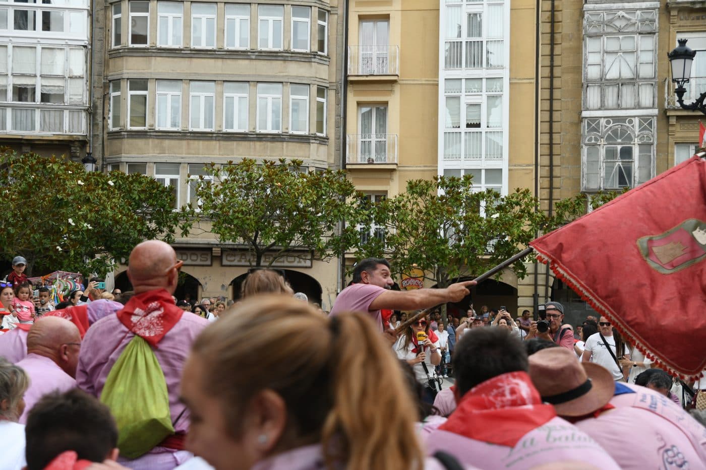FOTOS: Las Vueltas convierten la Herradura de Haro en el gran epicentro de la fiesta tras la Batalla del Vino 56