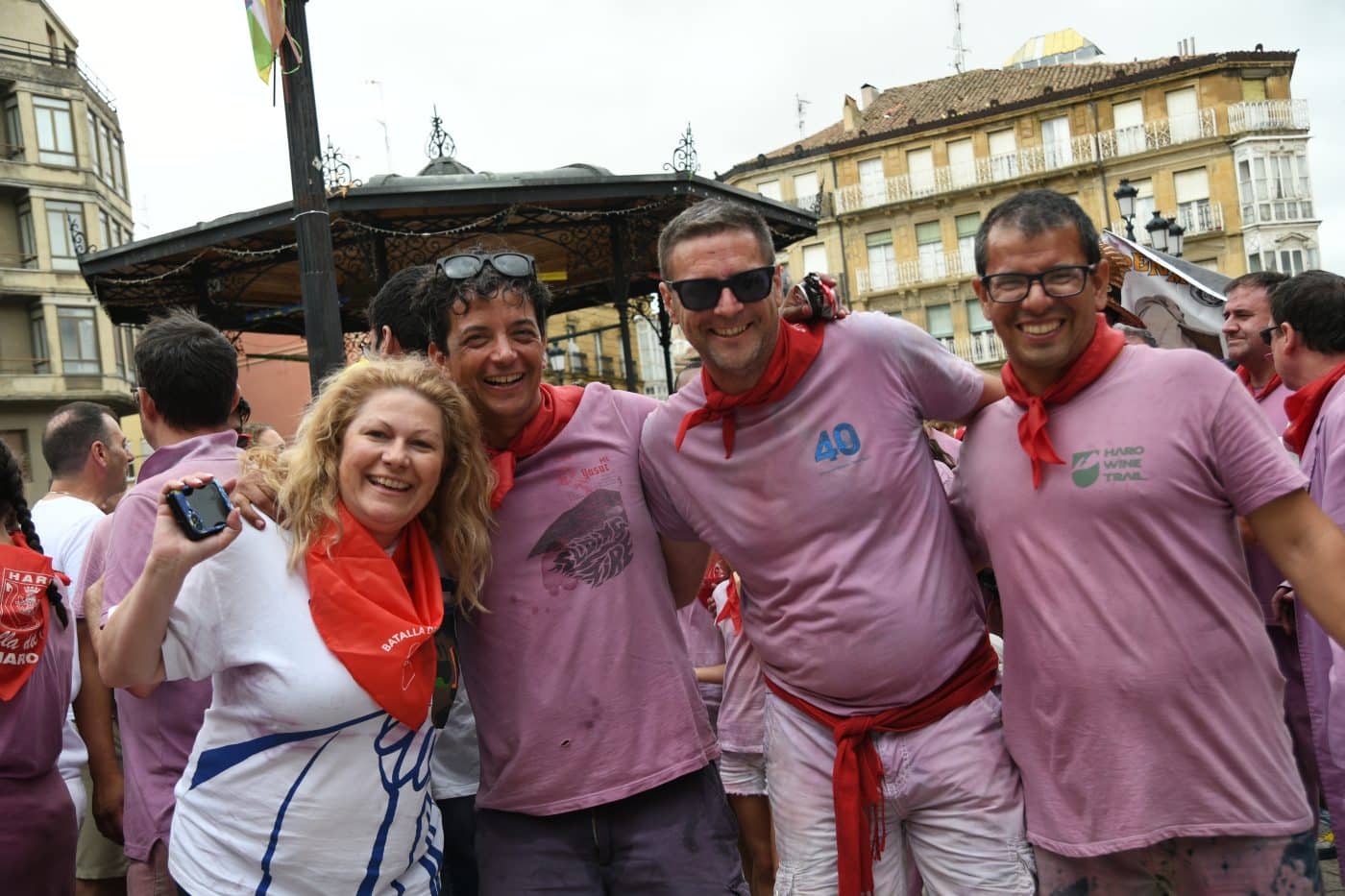 FOTOS: Las Vueltas convierten la Herradura de Haro en el gran epicentro de la fiesta tras la Batalla del Vino 41