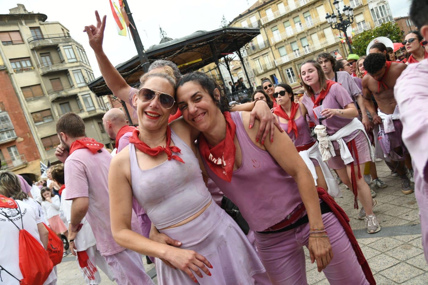 FOTOS: Las Vueltas convierten la Herradura de Haro en el gran epicentro de la fiesta tras la Batalla del Vino 18