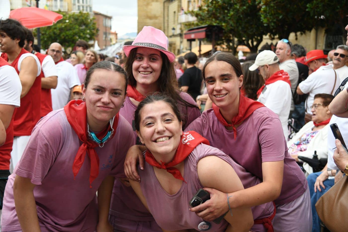 FOTOS: Las Vueltas convierten la Herradura de Haro en el gran epicentro de la fiesta tras la Batalla del Vino 39