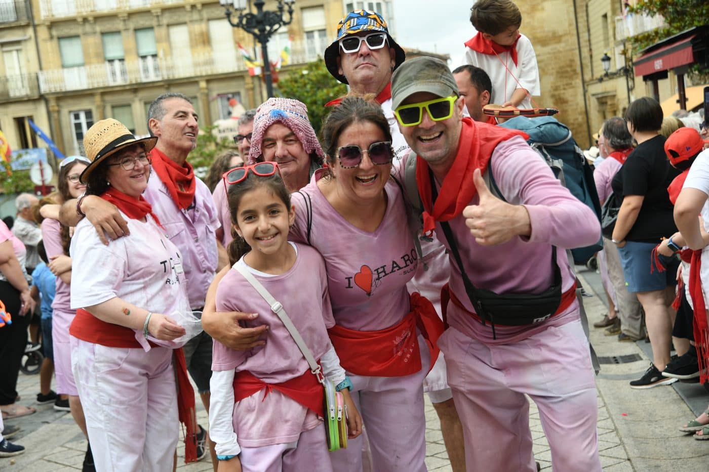 FOTOS: Las Vueltas convierten la Herradura de Haro en el gran epicentro de la fiesta tras la Batalla del Vino 23