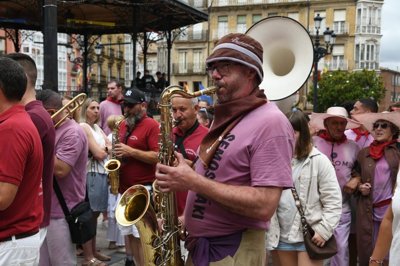FOTOS: Las Vueltas convierten la Herradura de Haro en el gran epicentro de la fiesta tras la Batalla del Vino 17