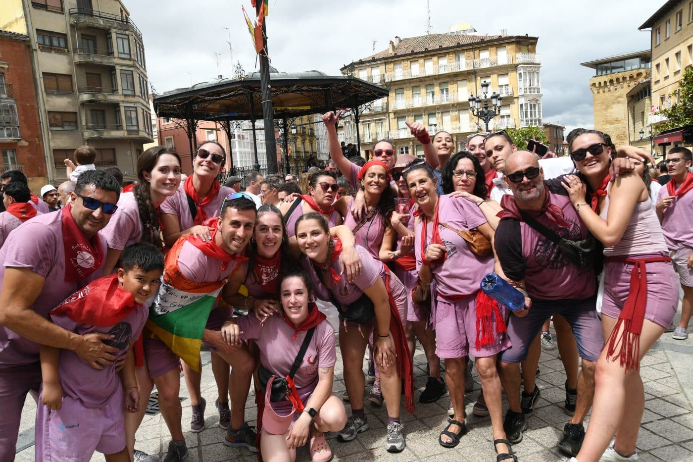 FOTOS: Las Vueltas convierten la Herradura de Haro en el gran epicentro de la fiesta tras la Batalla del Vino 13