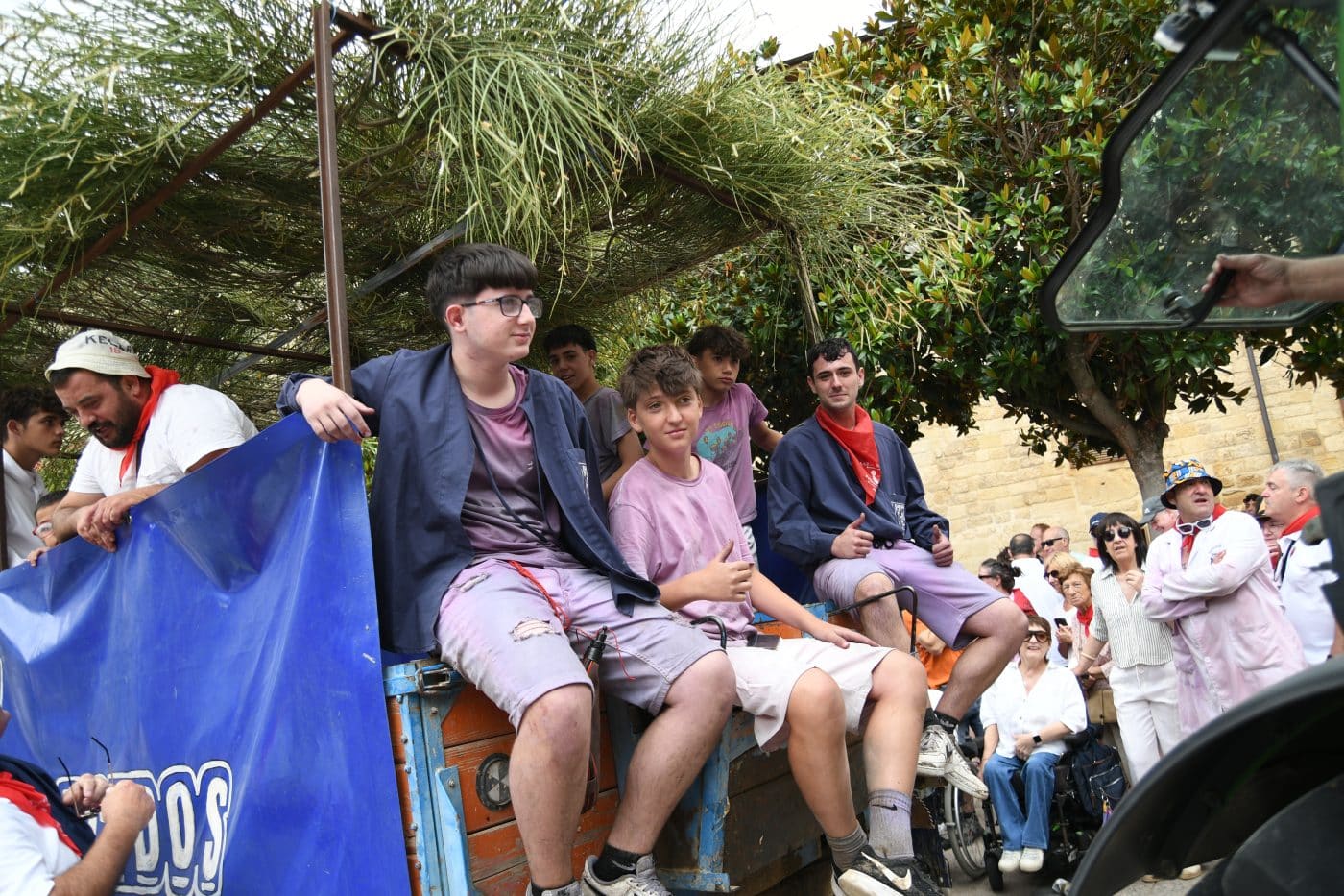 FOTOS: Las Vueltas convierten la Herradura de Haro en el gran epicentro de la fiesta tras la Batalla del Vino 7