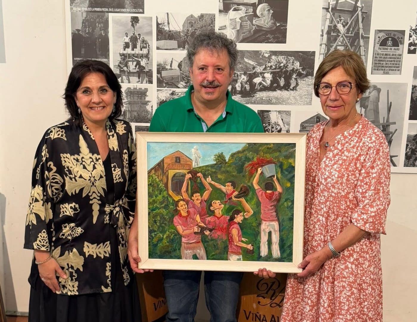 La Cofradía de San Felices incorpora un cuadro de la Batalla del Vino donado por César Peña 1