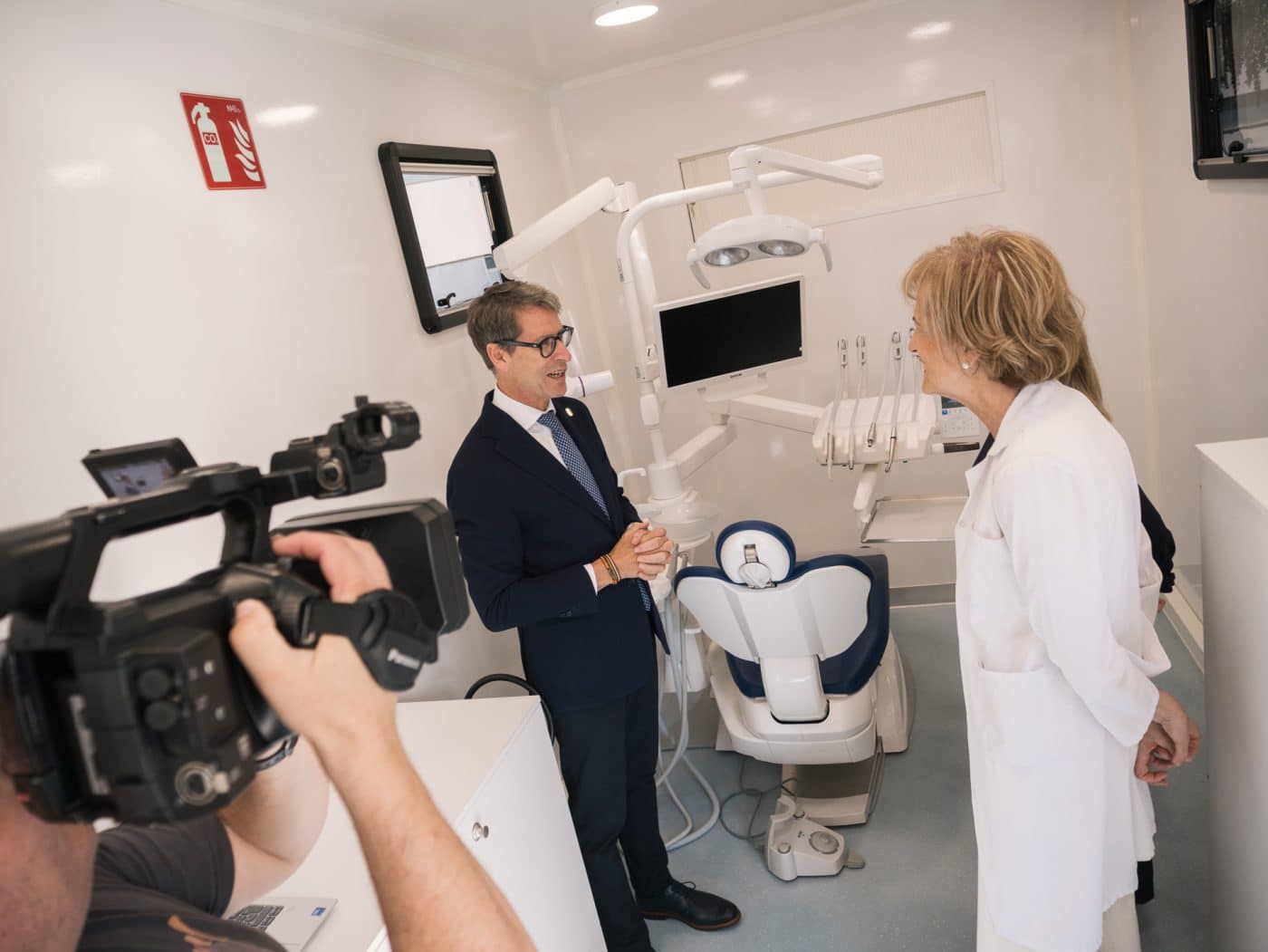 La Rioja estrena una unidad móvil bucodental pionera para atender a personas mayores en el medio rural 1