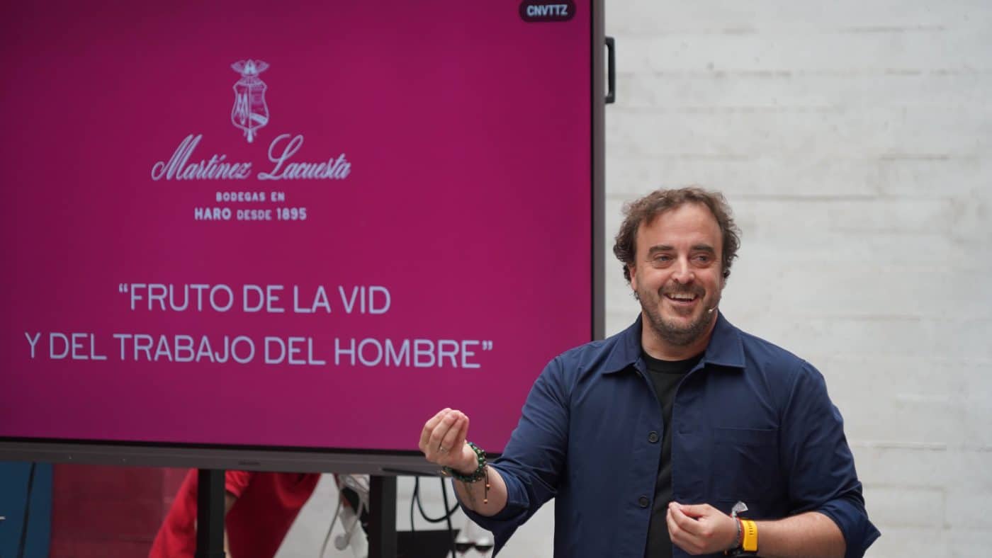 Tres bodegas de la comarca de Haro participan en el primer encuentro del foro 'El vino' en el CCR 1