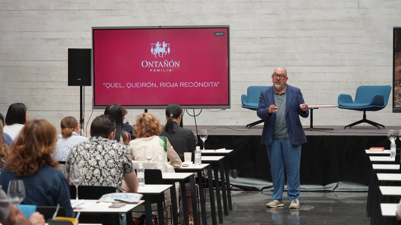 Tres bodegas de la comarca de Haro participan en el primer encuentro del foro 'El vino' en el CCR 6