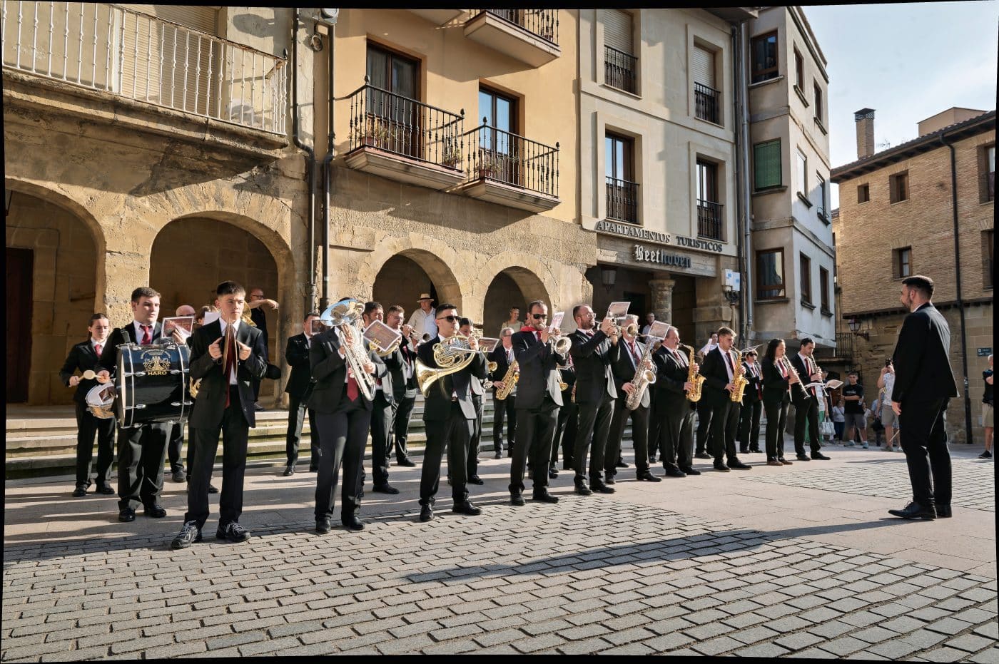 FOTOS: La nueva Banda de Música de Haro protagoniza las vísperas de San Felices con su esperado estreno 4