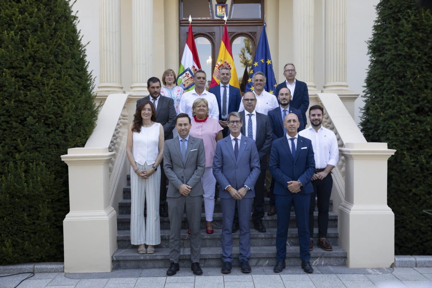 Cenicero y Ezcaray recibirán más de 167.000 euros del Fondo de Cooperación Local de La Rioja 2 Cenicero y Ezcaray recibirán más de 167.000 euros del Fondo de Cooperación Local de La Rioja 2