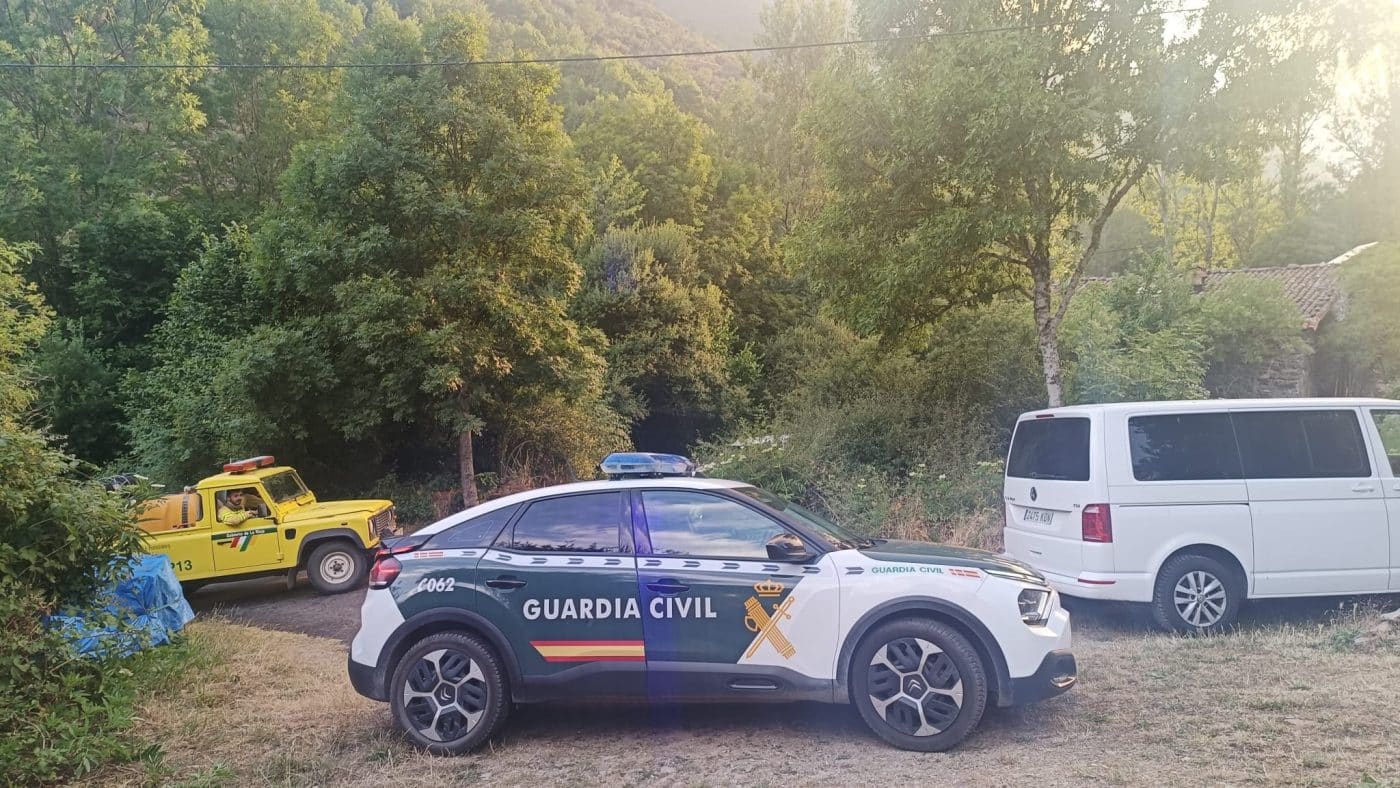 El incendio forestal de Ayabarrena, en Ezcaray, continúa activo tras una intensa jornada con varios fuegos en La Rioja 3