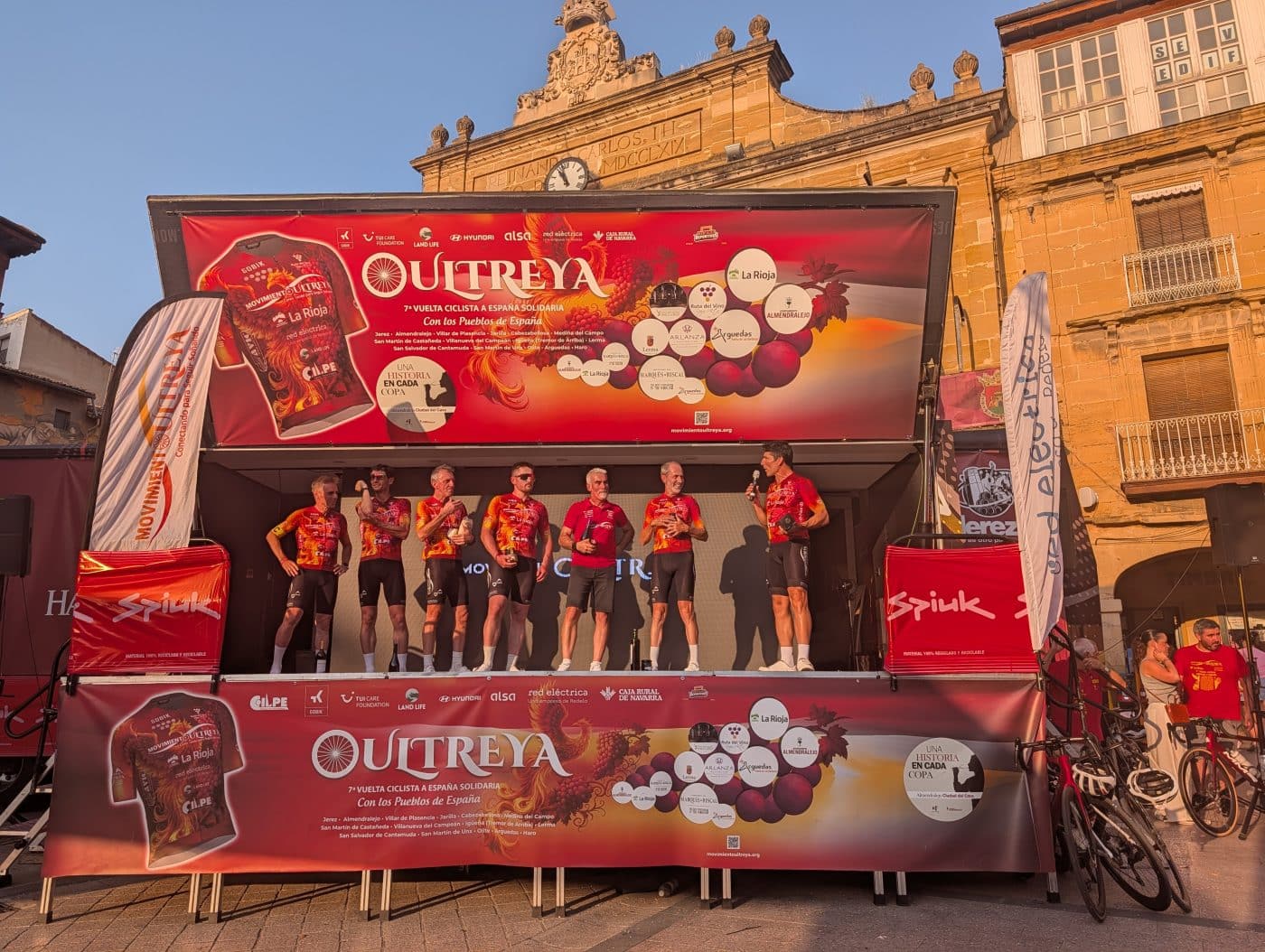 La VII Vuelta a España-Movimiento Ultreya culmina en Haro con una jornada festiva y 1.480 euros para la AD Toloño 5