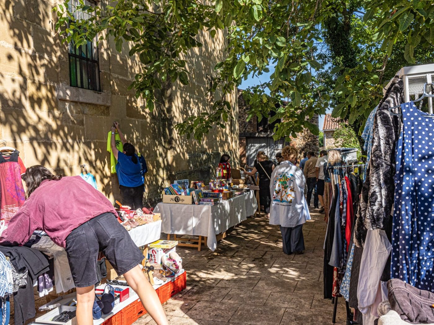 Santurdejo celebra este domingo la XIII edición de su Mercado de Segunda Mano con 39 expositores 1 Santurdejo celebra este domingo la XIII edición de su Mercado de Segunda Mano con 39 expositores 1