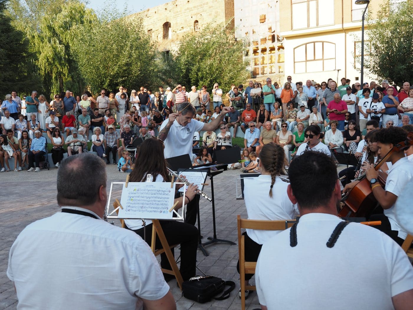 Casalarreina inaugura el nuevo Parque del Oja con una multitudinaria jornada de convivencia entre vecinos y veraneantes 28