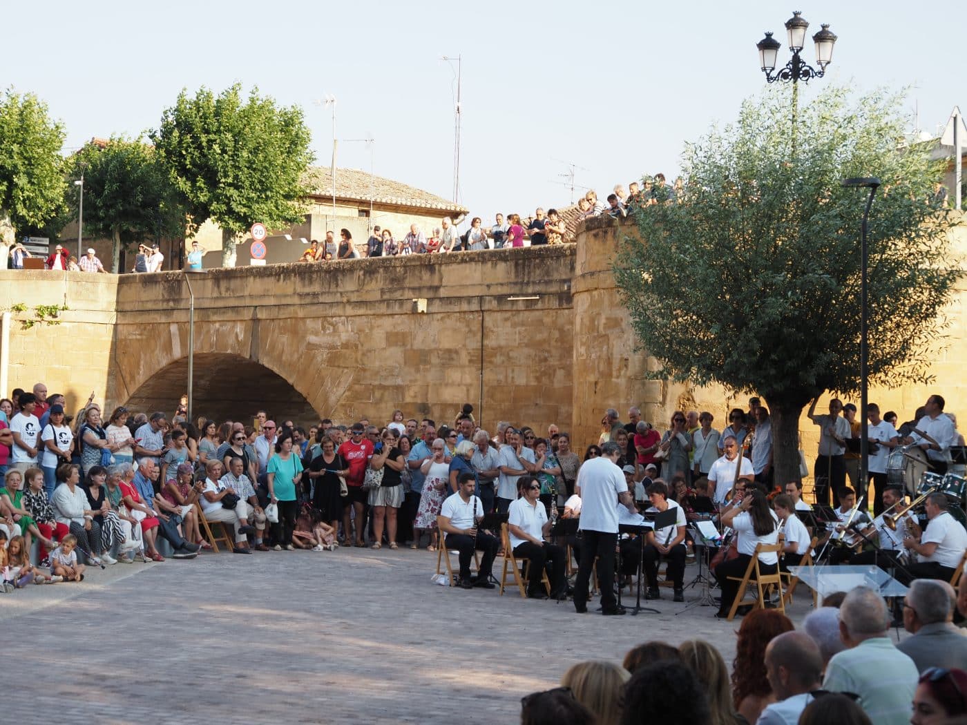 Casalarreina inaugura el nuevo Parque del Oja con una multitudinaria jornada de convivencia entre vecinos y veraneantes 19