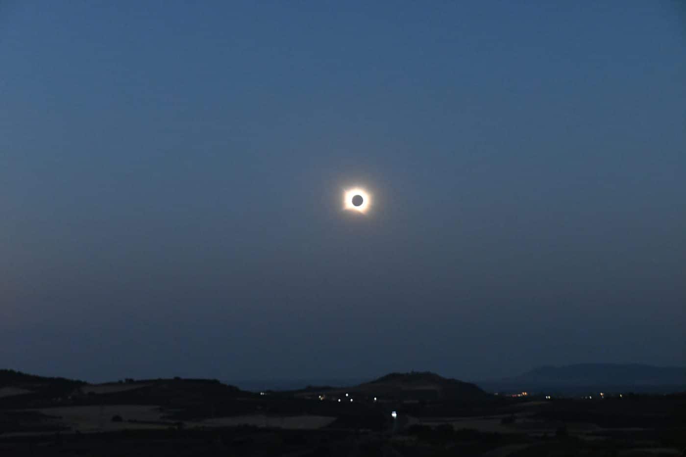 FOTOS: Briones y Haro vibran con el eclipse total en una jornada que ya forma parte de la historia 5