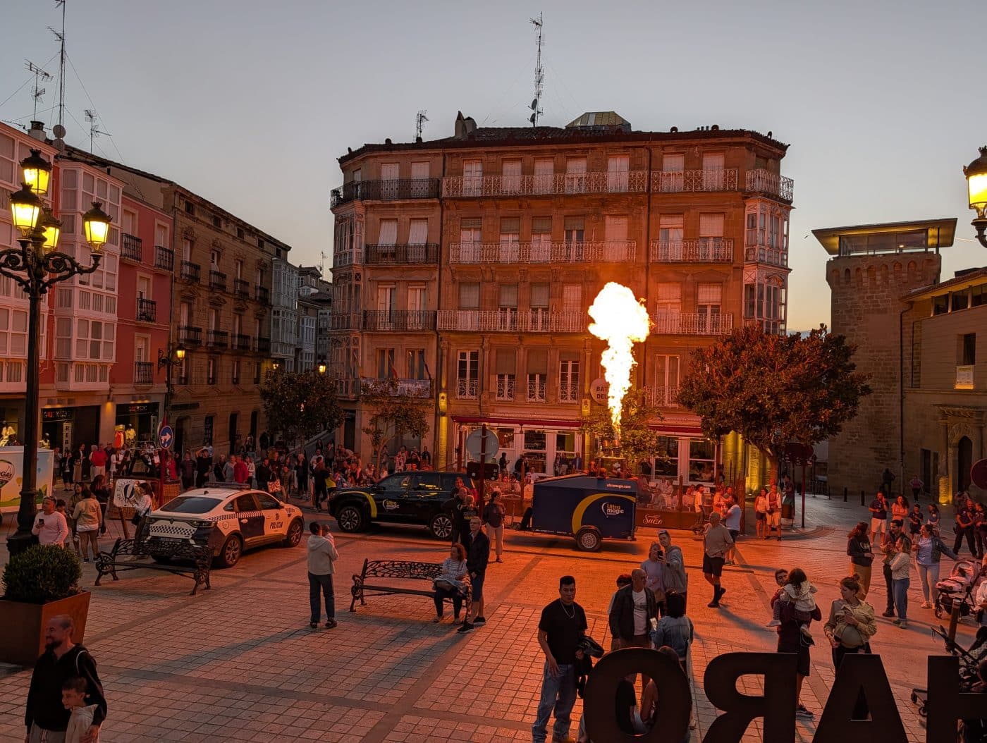 Haro vuelve a sentir el calor de los globos en la plaza de la Paz 16