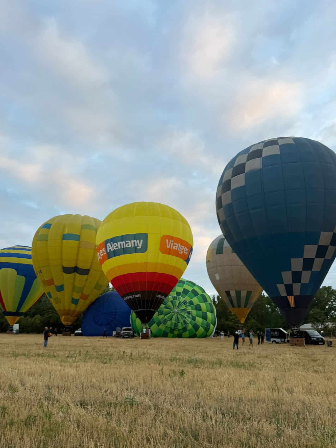 Haro vuelve a sentir el calor de los globos en la plaza de la Paz 8